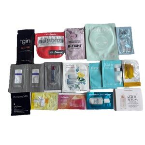 Assorted Women’s Skincare Sample Pack